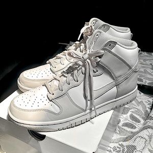 NIKE DUNK HIGH (2021)